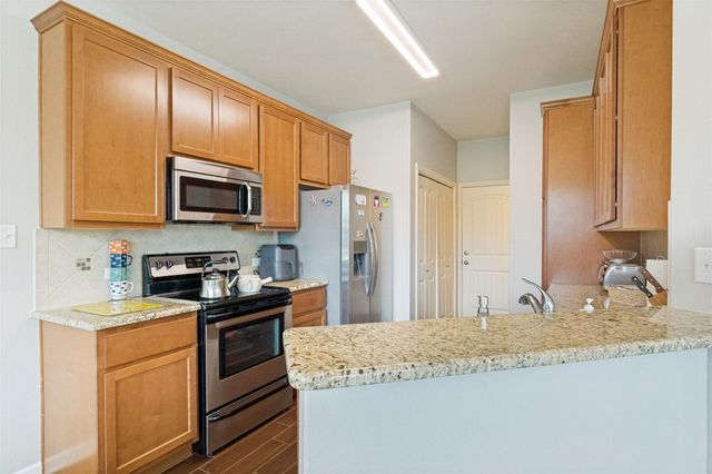 2410 Great Oaks DR 301, Round Rock, TX 78681