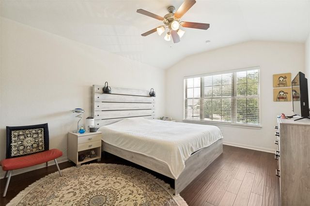 2410 Great Oaks DR 301, Round Rock, TX 78681