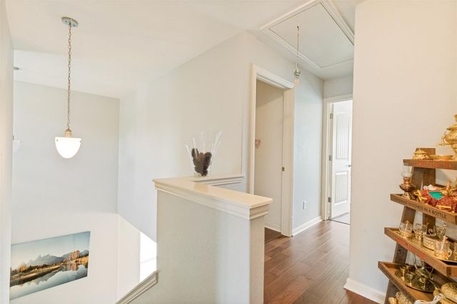 2410 Great Oaks DR 301, Round Rock, TX 78681