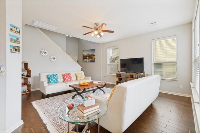 2410 Great Oaks DR 301, Round Rock, TX 78681