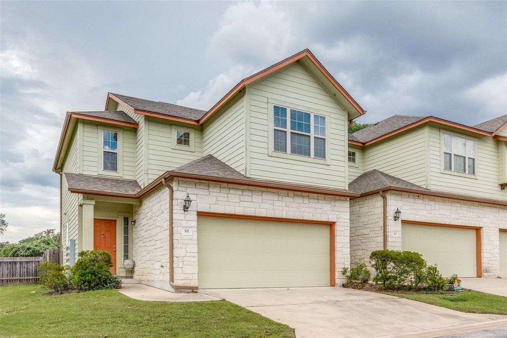 2410 Great Oaks DR 301, Round Rock, TX 78681
