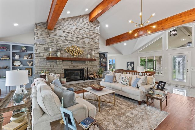 1100 N Farm Road 193, Springfield, MO 65802