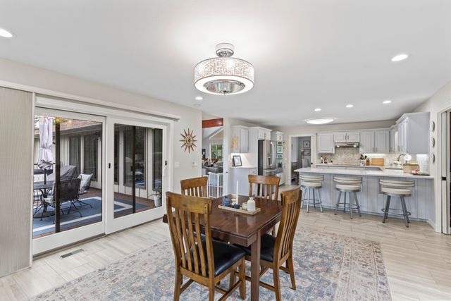 1100 N Farm Road 193, Springfield, MO 65802