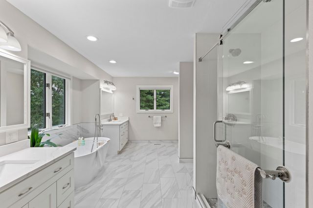 1100 N Farm Road 193, Springfield, MO 65802