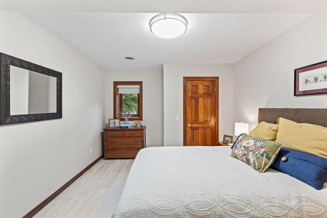 1100 N Farm Road 193, Springfield, MO 65802