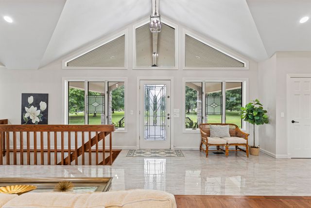 1100 N Farm Road 193, Springfield, MO 65802