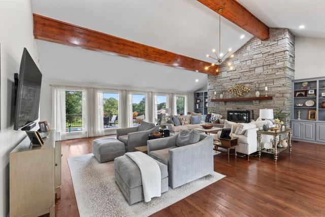 1100 N Farm Road 193, Springfield, MO 65802