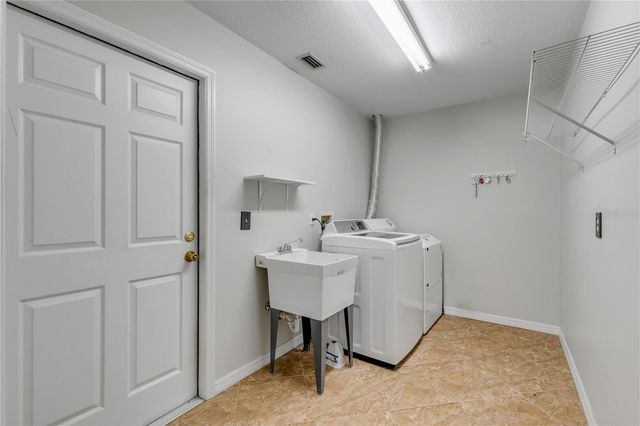 2704 ORANGE TREE DRIVE, Edgewater, FL 32141