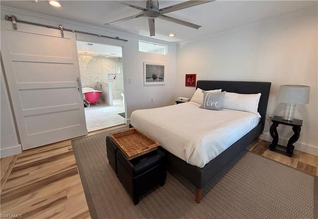 2120 Sandpiper ST, Naples, FL 34102