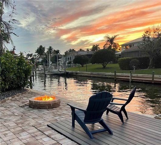 2120 Sandpiper ST, Naples, FL 34102