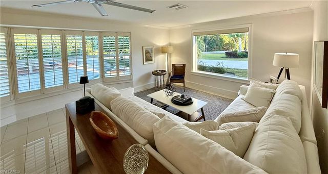 2120 Sandpiper ST, Naples, FL 34102