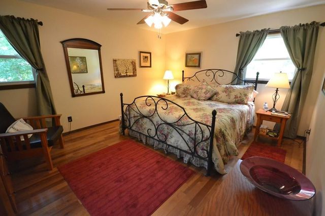 21 Woodland Trail, Ogden Dunes, IN 46368