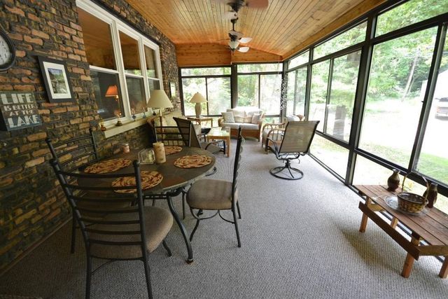 21 Woodland Trail, Ogden Dunes, IN 46368