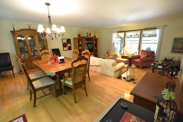 21 Woodland Trail, Ogden Dunes, IN 46368
