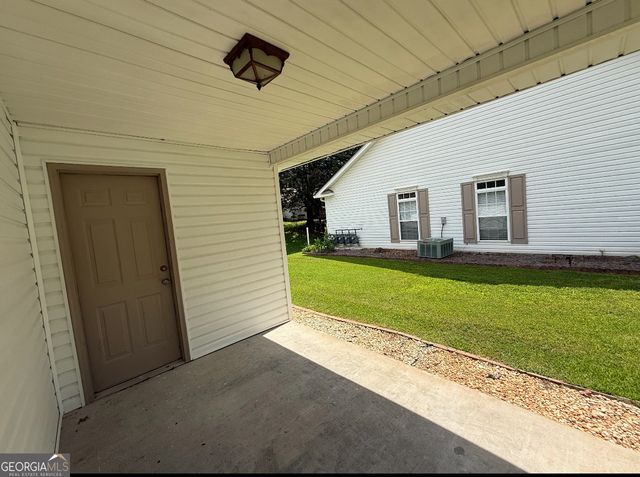 153 Crest Pointe, Bremen, GA 30110