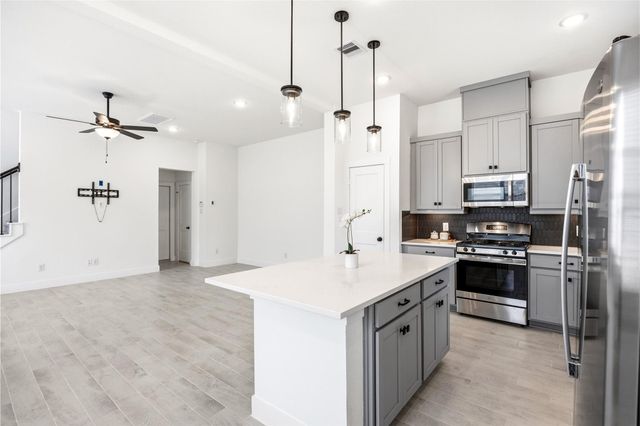 219 Prairie Rose Court, Conroe, TX 77318