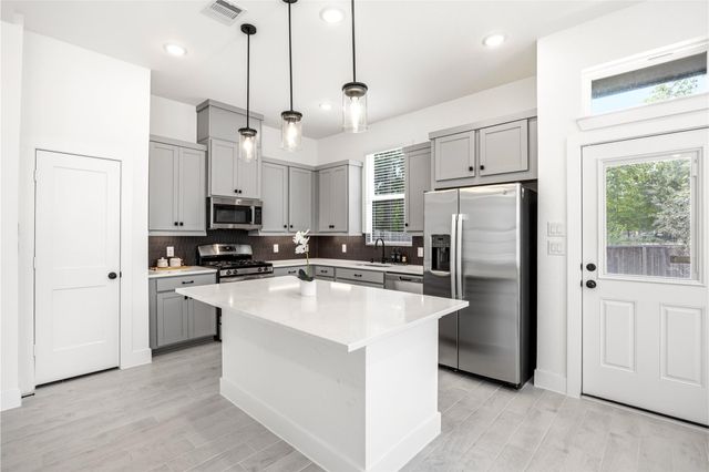 219 Prairie Rose Court, Conroe, TX 77318