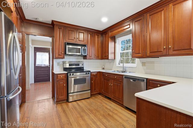 4268 Covered Bridge Road, Bloomfield Hills, MI 48302