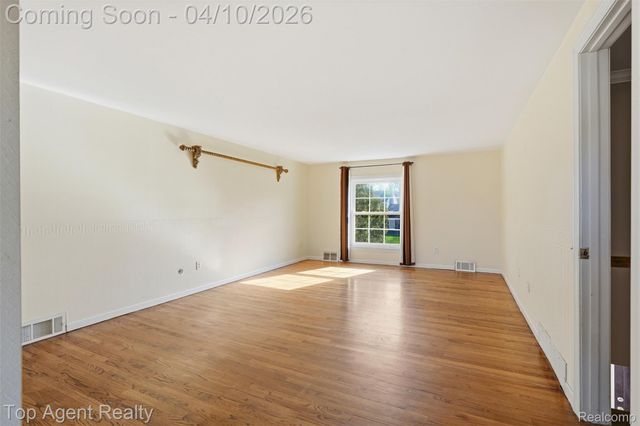 4268 Covered Bridge Road, Bloomfield Hills, MI 48302