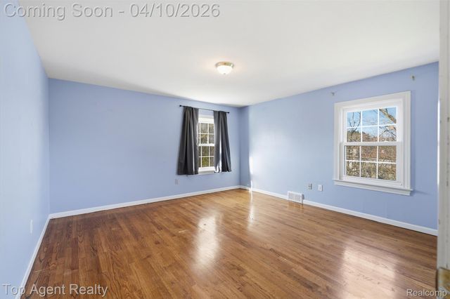 4268 Covered Bridge Road, Bloomfield Hills, MI 48302