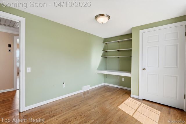 4268 Covered Bridge Road, Bloomfield Hills, MI 48302