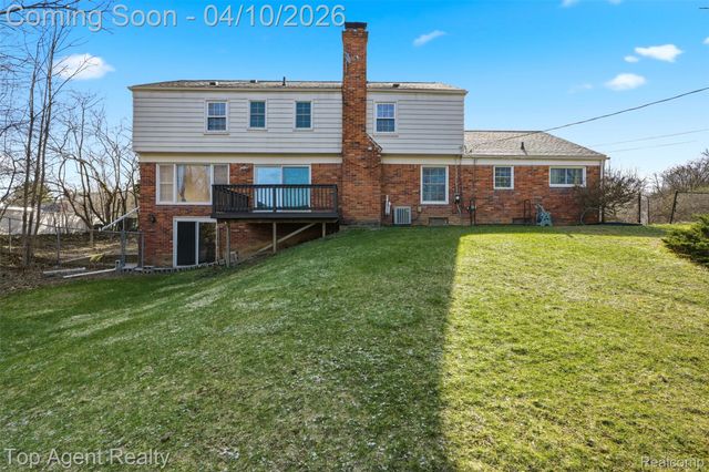 4268 Covered Bridge Road, Bloomfield Hills, MI 48302