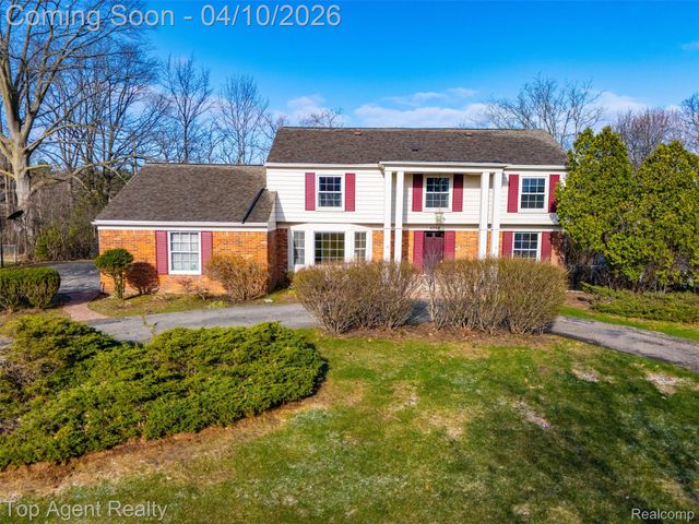 4268 Covered Bridge Road, Bloomfield Hills, MI 48302