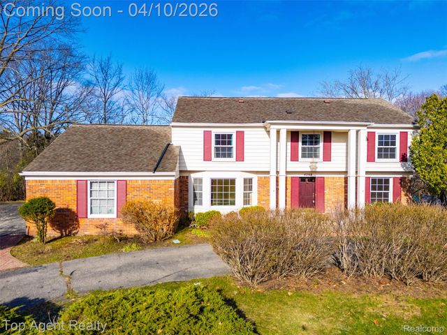 4268 Covered Bridge Road, Bloomfield Hills, MI 48302