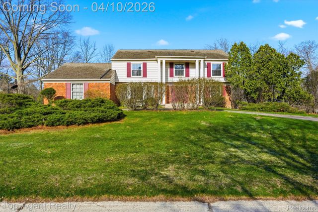4268 Covered Bridge Road, Bloomfield Hills, MI 48302