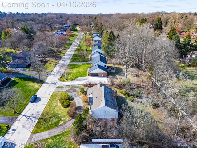 4268 Covered Bridge Road, Bloomfield Hills, MI 48302