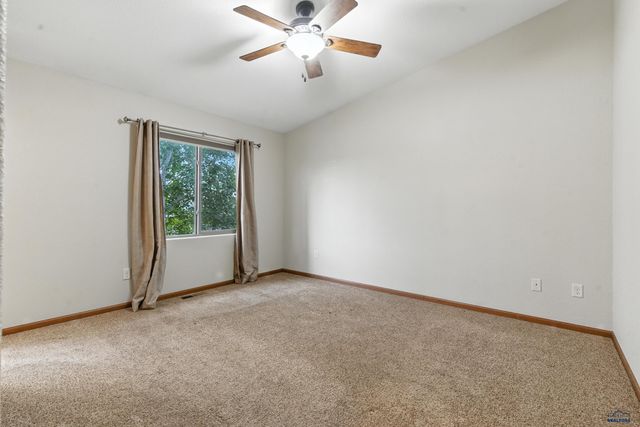 4352 FIELDSTONE DR, Rapid City, SD 57703