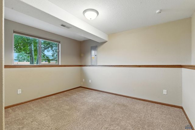 4352 FIELDSTONE DR, Rapid City, SD 57703