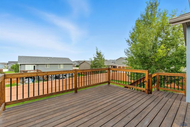 4352 FIELDSTONE DR, Rapid City, SD 57703