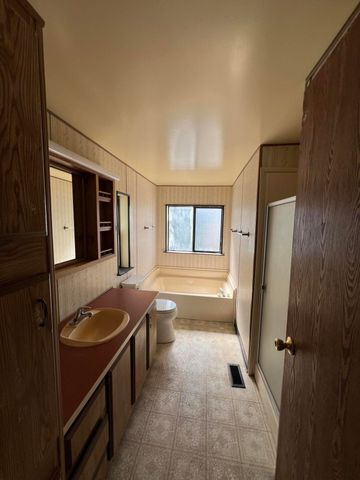 1401 Menomenee Lane, 281, Redding, CA 96003