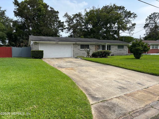 1644 LESSARD Circle, Jacksonville, FL 32208