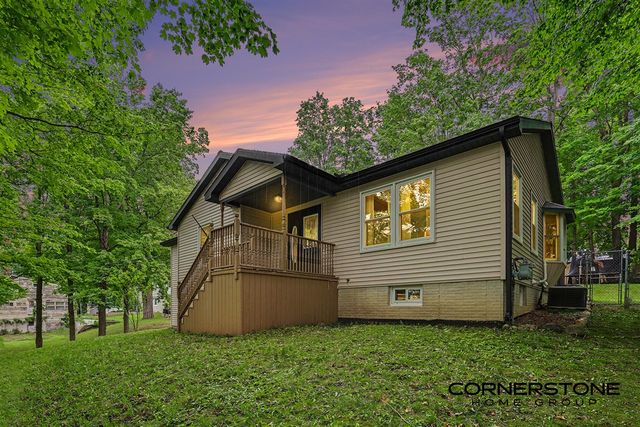 940 S Front Street, Belding, MI 48809
