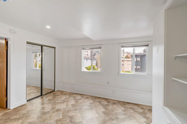 864 Brooklyn Ave, Oakland, CA 94606