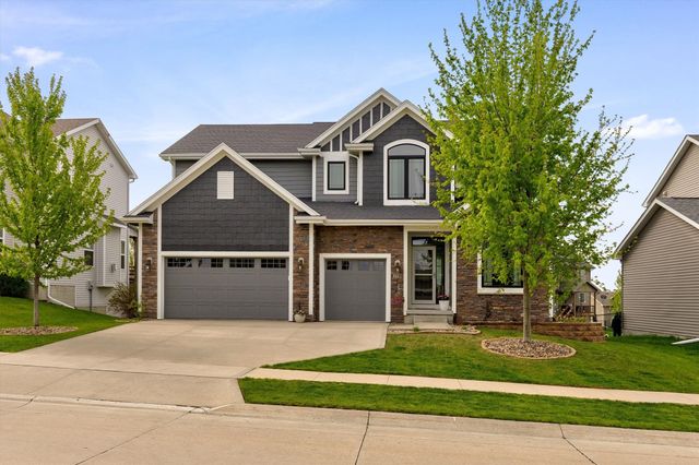 210 Dunham Drive, Waukee, IA 50263