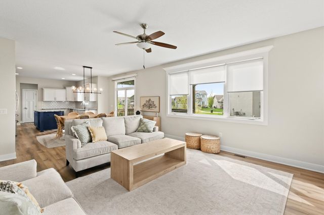 210 Dunham Drive, Waukee, IA 50263
