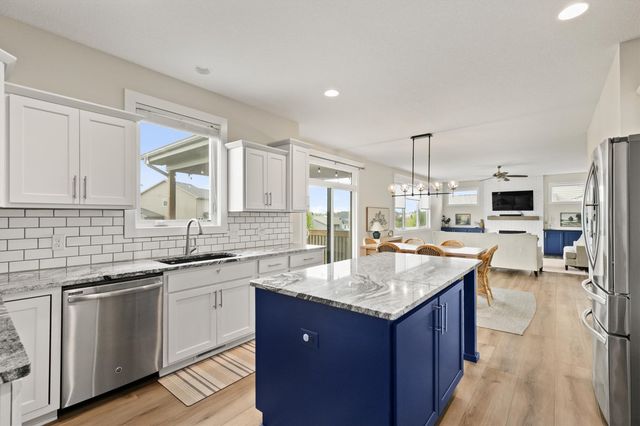 210 Dunham Drive, Waukee, IA 50263