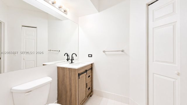 17150 N Bay Rd 2602, Sunny Isles Beach, FL 33160