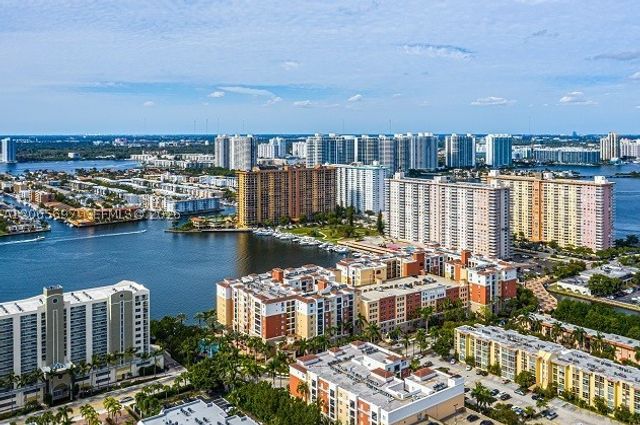 17150 N Bay Rd 2602, Sunny Isles Beach, FL 33160
