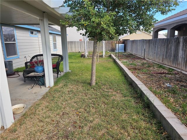 672 Lilac Lane, Bullhead City, AZ 86442