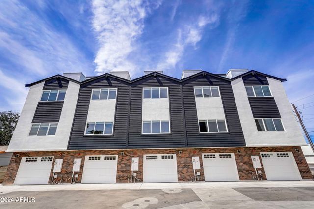 3645 E EARLL Drive 13, Phoenix, AZ 85018