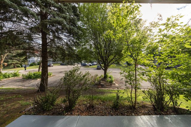 3917 Heritage Hills Drive 102, Bloomington, MN 55437