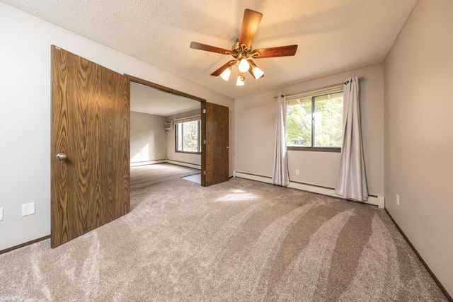 3917 Heritage Hills Drive 102, Bloomington, MN 55437