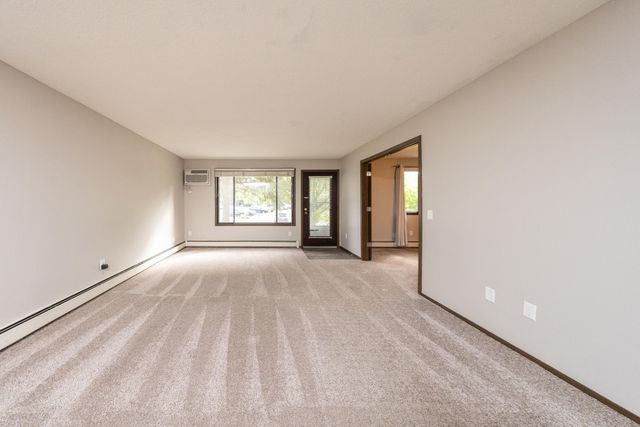 3917 Heritage Hills Drive 102, Bloomington, MN 55437