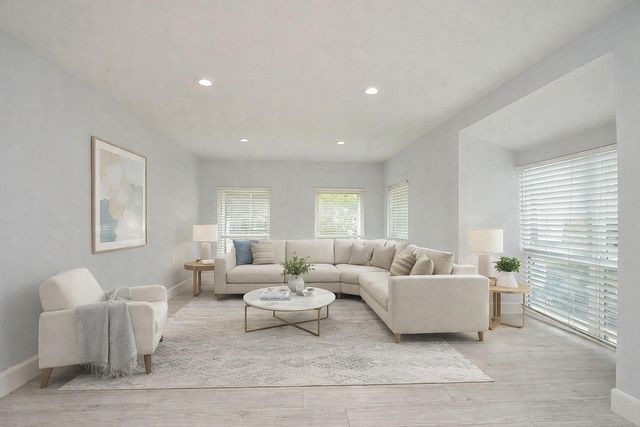 12633 Memorial Drive 174, Houston, TX 77024