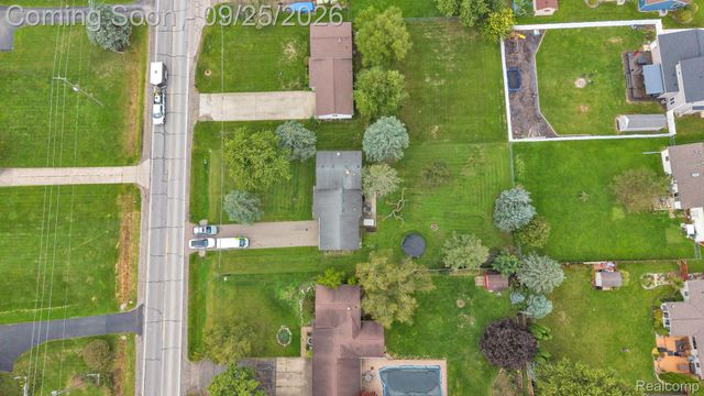 6155 E Maple Avenue, Burton, MI 48439