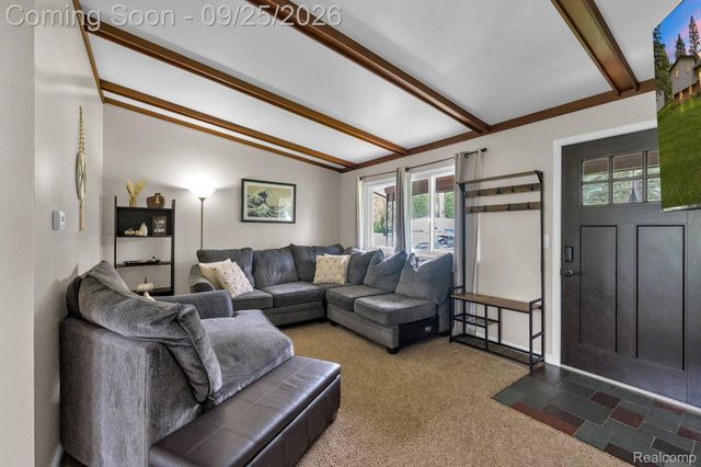 6155 E Maple Avenue, Burton, MI 48439